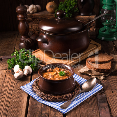 True North German mock turtle soup with mushrooms