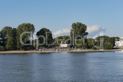 Blankenese Blick von der Elbe