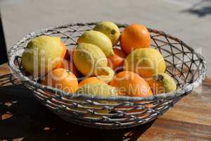 Apfelsinen und Zitronen