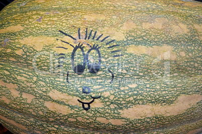 Gesicht auf einer Melone