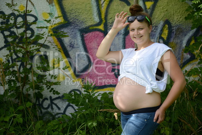 Jugendliche schwangere Frau