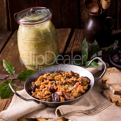 Old Polish traditional bigos