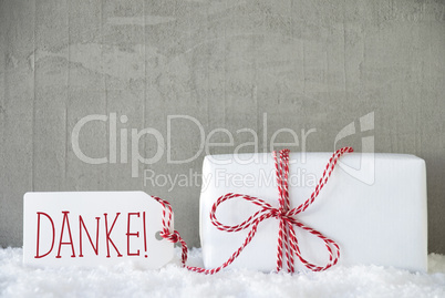 One Gift, Urban Cement Background, Danke Means Thank You