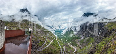 Panorama Troll road lookout