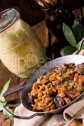 Old Polish traditional bigos