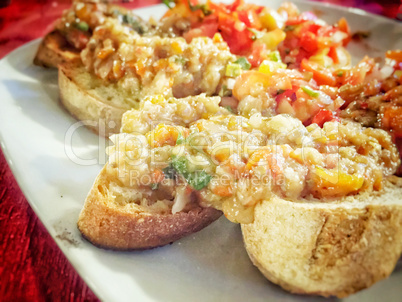 Garlic bread with vegetables