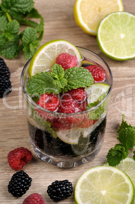 Lemonade with berries