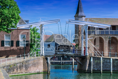 Doppelte Ziehbrücke in Holland Ziereksee.