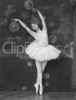 Ballet dancer on point
