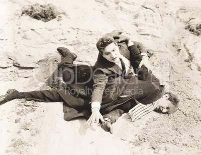 Man pinned to the ground during fight