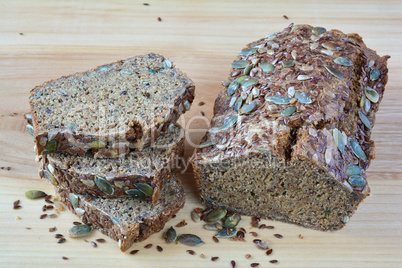 Chrono bread with seeds