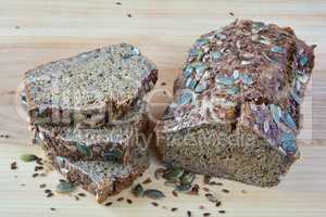 Chrono bread with seeds