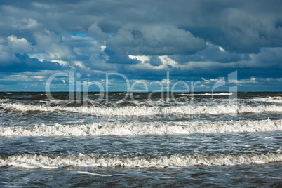 Die Ostseeküste an einem stürmischen Tag