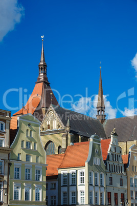 Blick auf die Marienkirche in Rostock