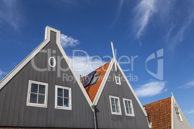 Giebel traditioneller Häuser in Edam, Niederlande