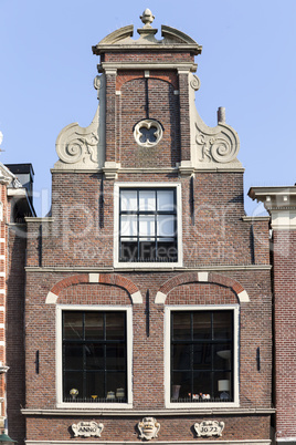 Giebel traditioneller Häuser in Alkmaar, Niederlande