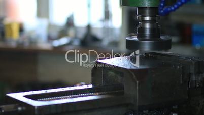 Industrial metal machining cutting process