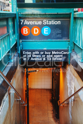 7th Avenue subway sign
