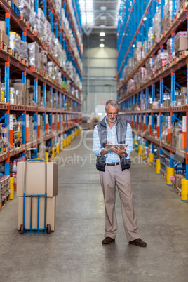 Warehouse manager using digital tablet