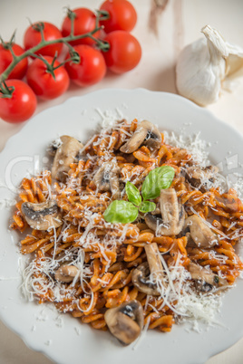 Pasta mit Tomatensauce