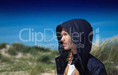 girl looking at the sea