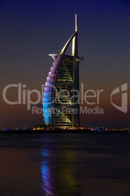 Dubai Burj al Arab im Sonnenuntergang