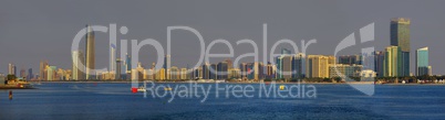 Skyline Nachts in Abu Dhabi