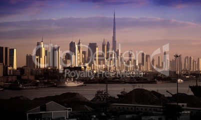 Dubai Skyline Burj Khalifa am Abend