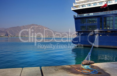 Kreuzfahrtschiff in den Vereinigten Arabischen Emiraten Oman