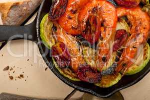 roasted shrimps with zucchini and tomatoes