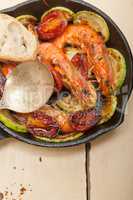 roasted shrimps with zucchini and tomatoes