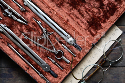 Drawing Instrument Set