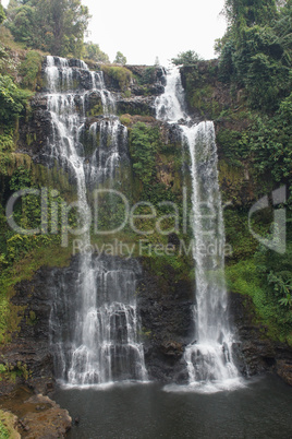 Tad Gneuang Wasserfall, Laos, Asien