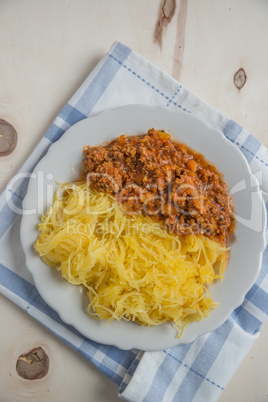 Spaghetti Kürbis mit Ragu