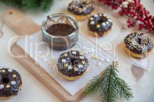 Weihnachtliche Donuts
