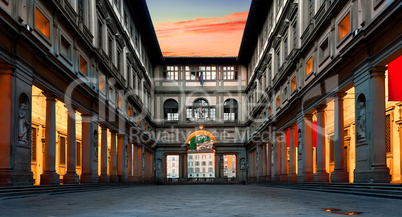 Piazzale degli Uffizi