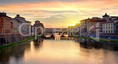 Ponte Vecchio at sunrise