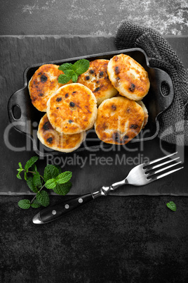 cottage cheese pancakes, syrniki