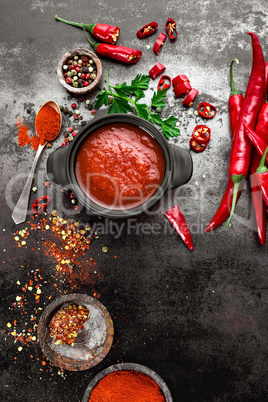 spicy chili sauce, ketchup