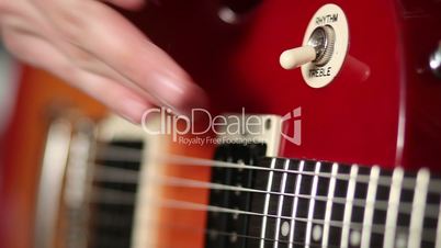Electric guitar switch for choosing treble rhythm