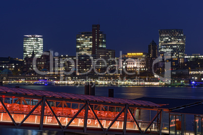 Hamburg Hafen an der Elbe