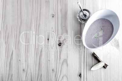 Chestnut soup with milk and cinnamon