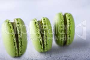 French pistachios macaroons