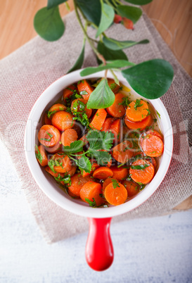 Baby carrots cooked with garlic