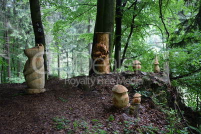 Holzfiguren