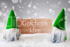 Green Gnomes With Snow, Geschenk Idee Means Gift Idea