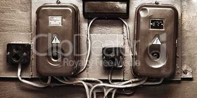 Old voltage switches