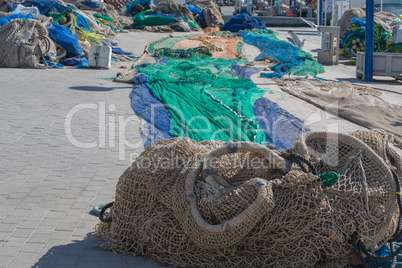 Bunte verschiedene Fischernetze