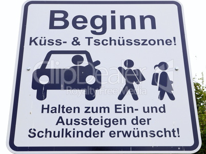 Schild - Küss- und Tschüsszone