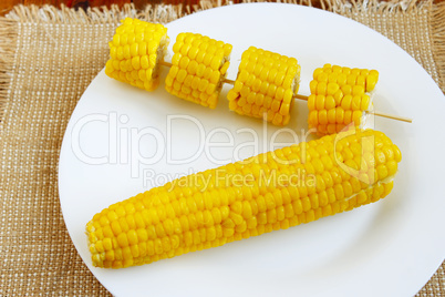 dish with boiled corns